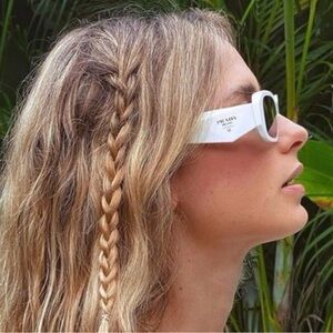 PR17WS SUNGLASSES IN WHITE